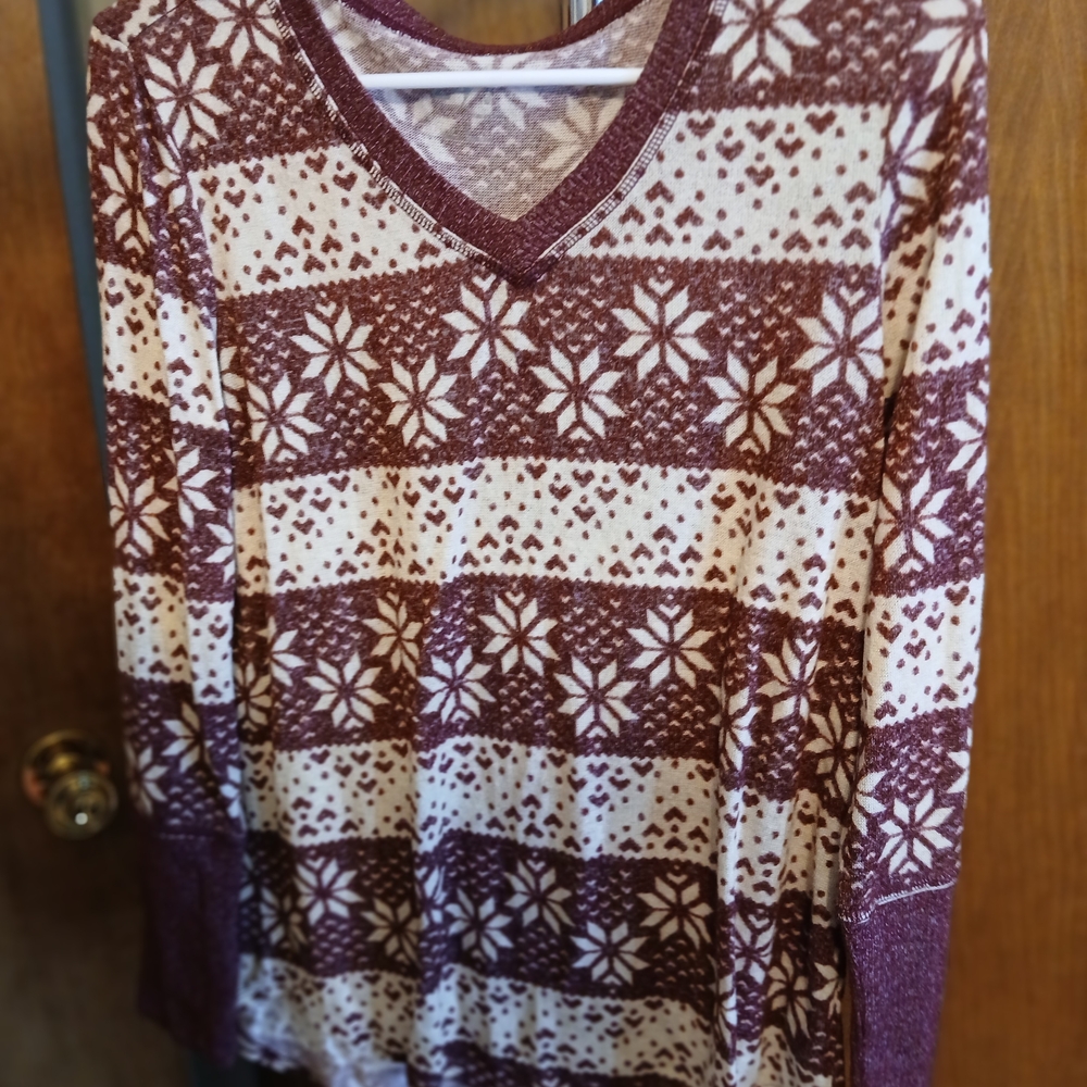 Women's Long Sleeve Patterned Top - Burgundy and Cream